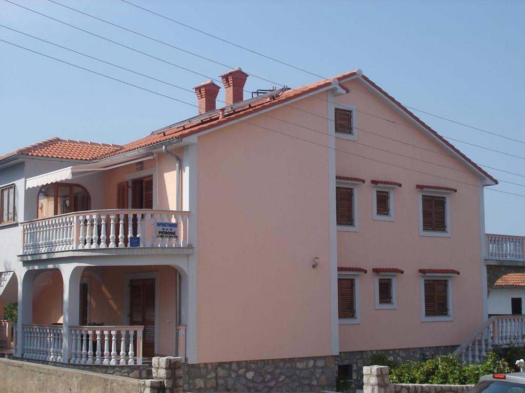 Apartments Petrovic Šilo Cameră foto